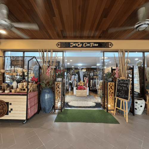 Jafiqa Couture Boutique Interior (5312) Jafiqa Couture Boutique Interior (5312)