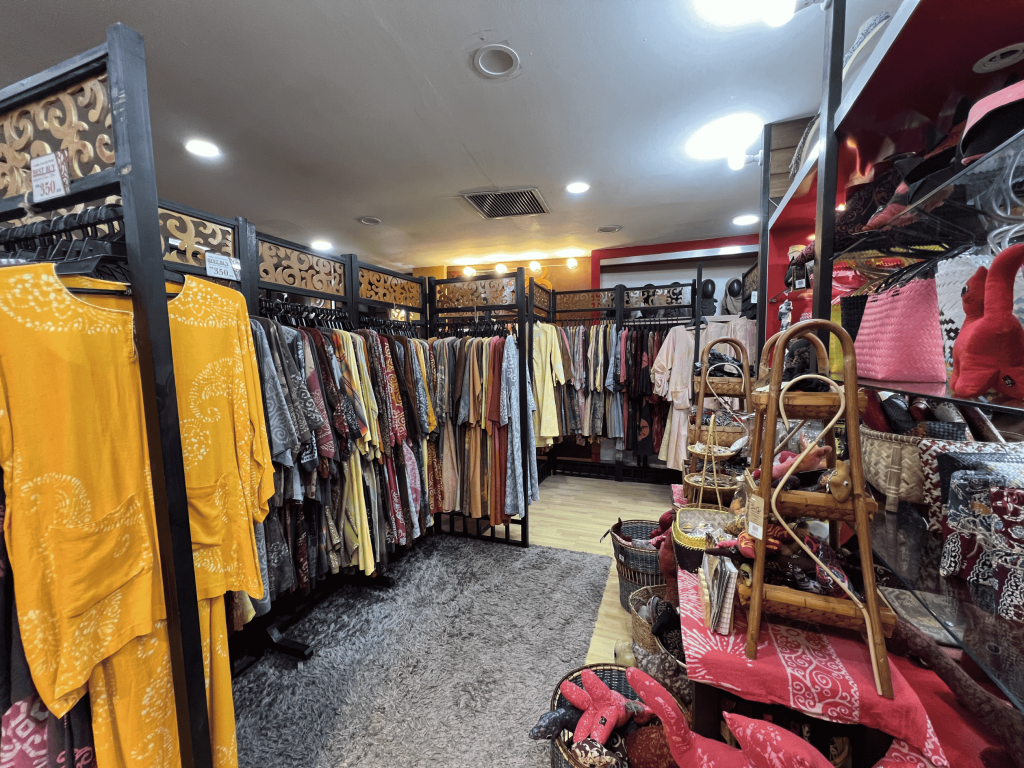 Jafiqa Couture Boutique Interior (5322)