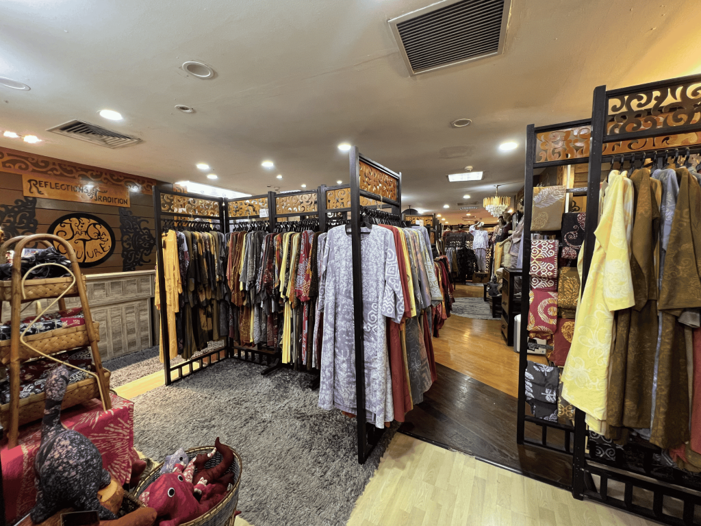 Jafiqa Couture Boutique Interior (5325)